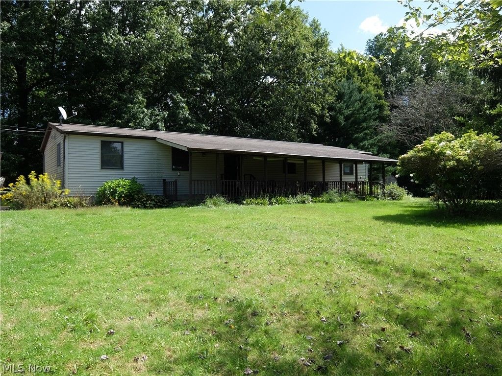 3122 Cadwallader Sonk Road, Cortland, OH 44410