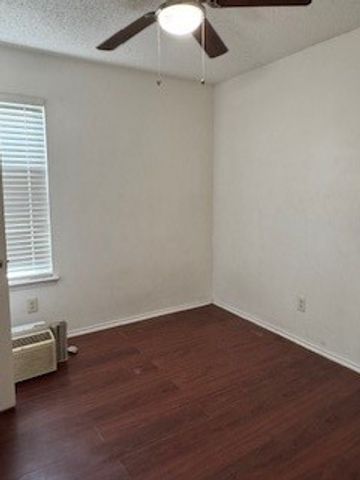 9431 Jill Lane, Dallas, TX 75227