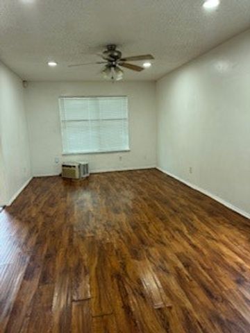 9431 Jill Lane, Dallas, TX 75227