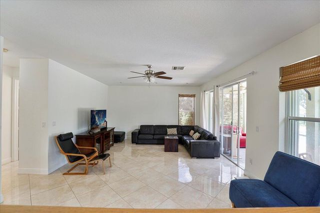 19059 Skyridge Circle, Boca Raton, FL 33498