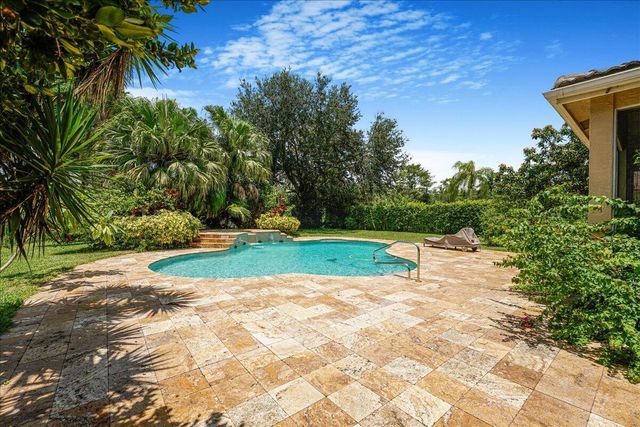 19059 Skyridge Circle, Boca Raton, FL 33498