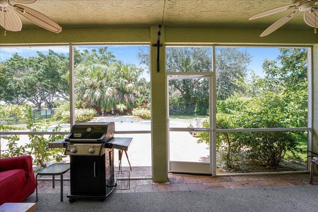 19059 Skyridge Circle, Boca Raton, FL 33498