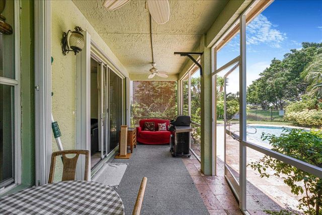 19059 Skyridge Circle, Boca Raton, FL 33498