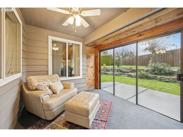 10905 Sw MIRA Ct, Portland, OR 97223