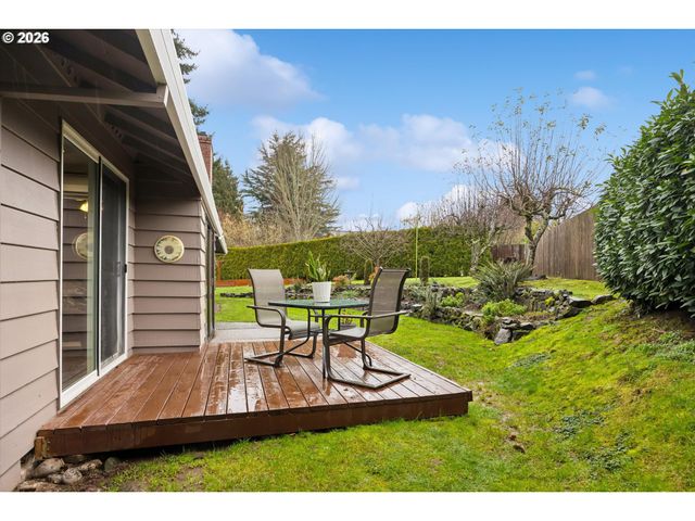10905 Sw MIRA Ct, Portland, OR 97223