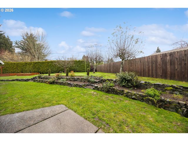 10905 Sw MIRA Ct, Portland, OR 97223