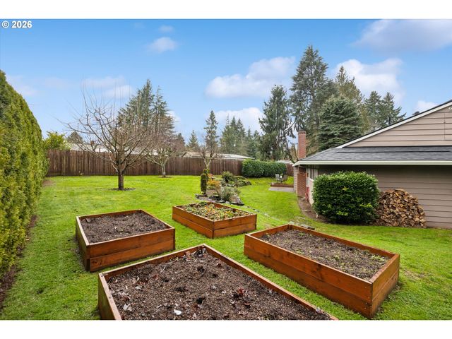 10905 Sw MIRA Ct, Portland, OR 97223
