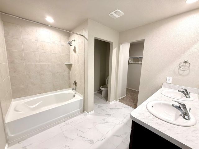 2315 Chaparrel Cliff Trail, Spring, TX 77373