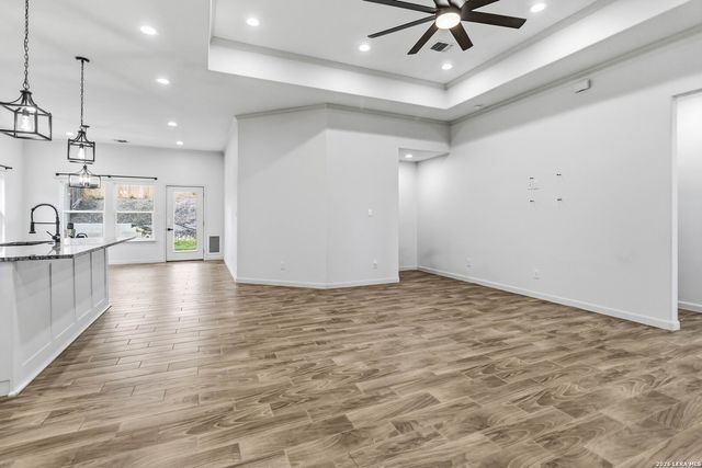 8315 COMANCHE PASS, Converse, TX 78109