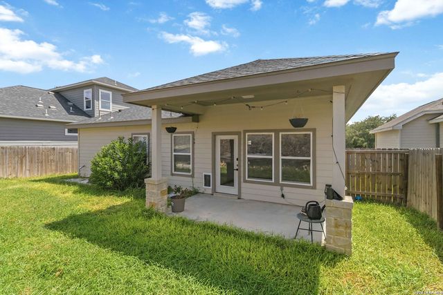 8315 COMANCHE PASS, Converse, TX 78109