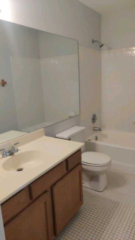 1258 Cranbrook Drive 1, Schaumburg, IL 60193