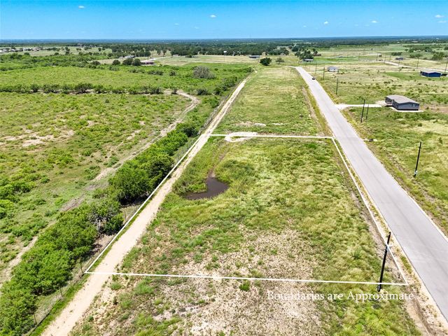 167 Beckham DR, Dale, TX 78616