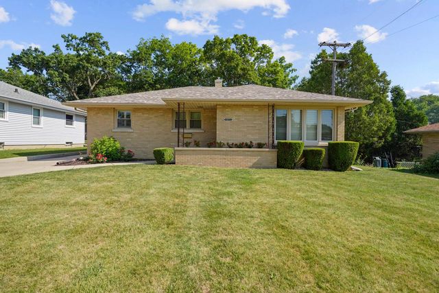 4450 67 STREET, Kenosha, WI 53142