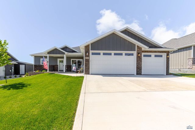 4413 TARGHEE DR, Rapid City, SD 57702