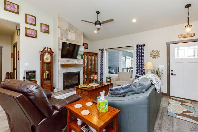 4413 TARGHEE DR, Rapid City, SD 57702