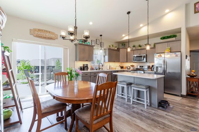 4413 TARGHEE DR, Rapid City, SD 57702