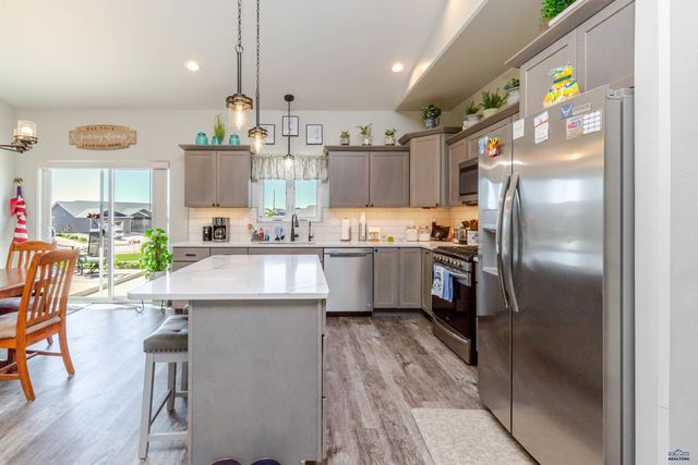 4413 TARGHEE DR, Rapid City, SD 57702