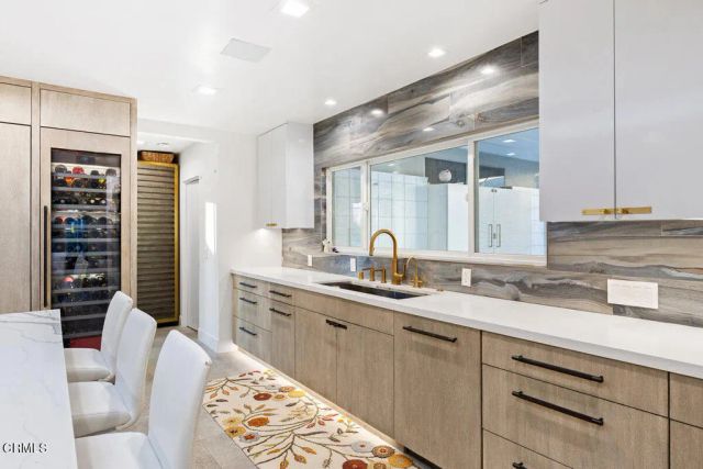 143 Foxtail Drive, Santa Monica, CA 90402