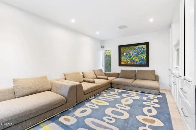 143 Foxtail Drive, Santa Monica, CA 90402