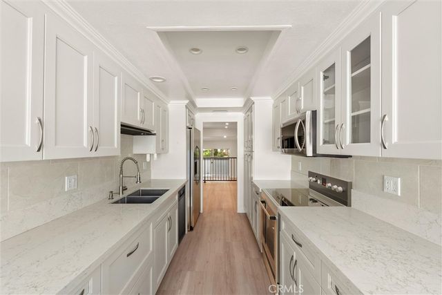 17109 Palisades, Pacific Palisades, CA 90272