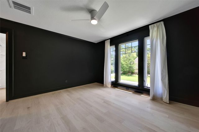 5 Box Turtle Lane, The Woodlands, TX 77380