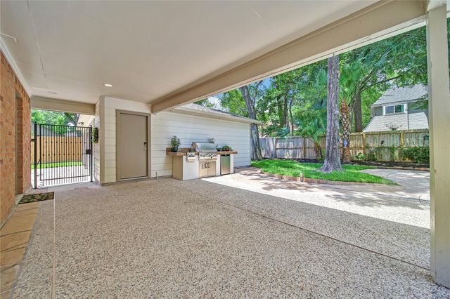 5 Box Turtle Lane, The Woodlands, TX 77380