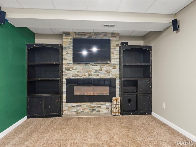 164 Keystone Drive, Fenton, MO 63026