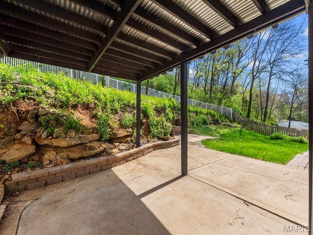 164 Keystone Drive, Fenton, MO 63026