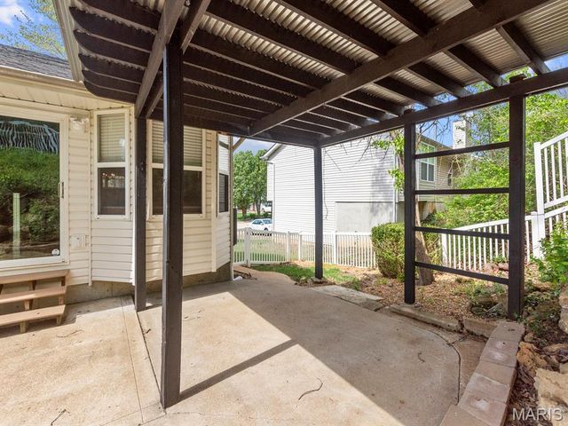 164 Keystone Drive, Fenton, MO 63026