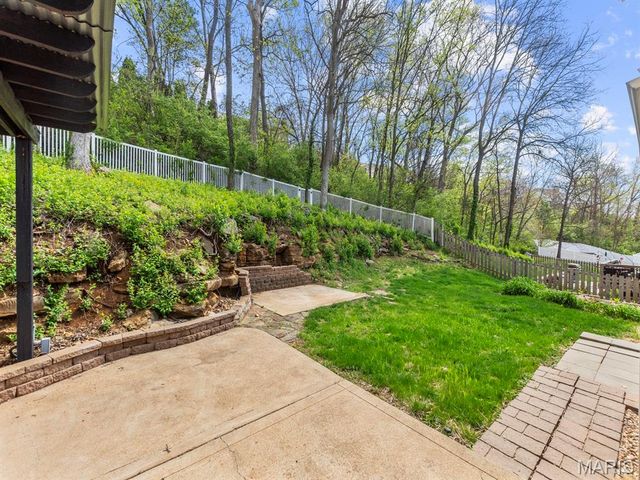 164 Keystone Drive, Fenton, MO 63026