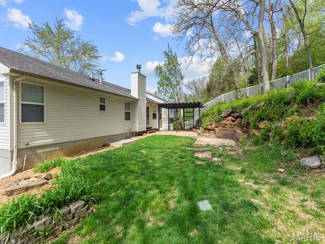 164 Keystone Drive, Fenton, MO 63026