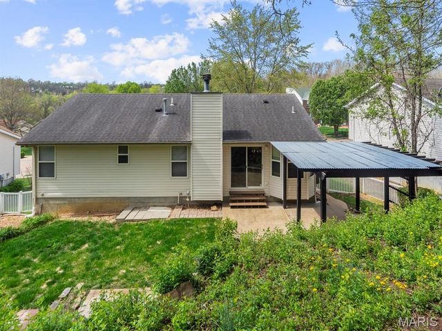 164 Keystone Drive, Fenton, MO 63026