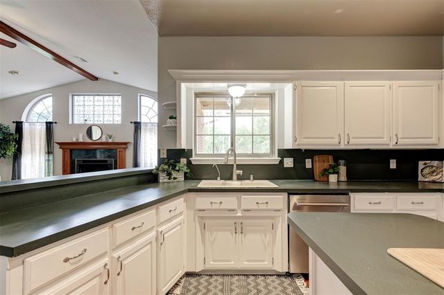 4722 Sandy Oak Lane, Newalla, OK 74857