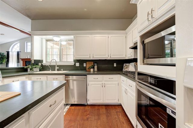 4722 Sandy Oak Lane, Newalla, OK 74857