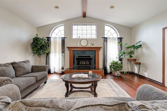 4722 Sandy Oak Lane, Newalla, OK 74857