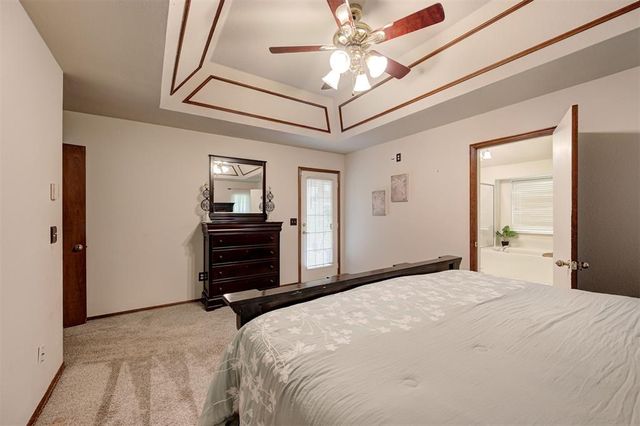 4722 Sandy Oak Lane, Newalla, OK 74857