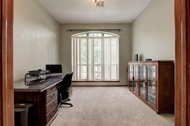 4722 Sandy Oak Lane, Newalla, OK 74857