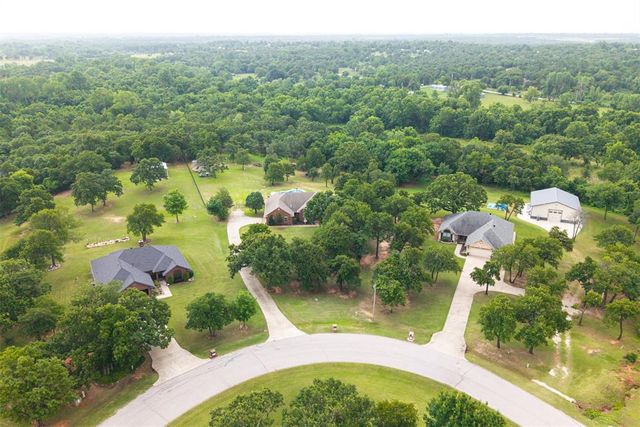 4722 Sandy Oak Lane, Newalla, OK 74857