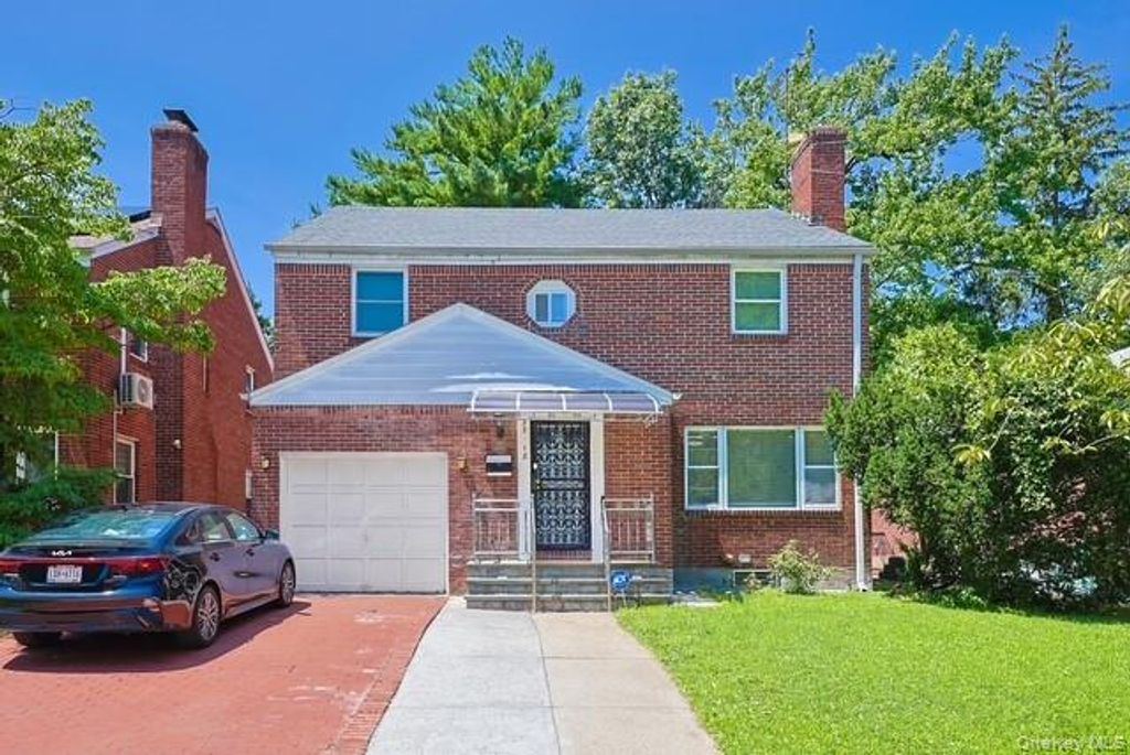 3318 164th Street, Flushing, NY 11358