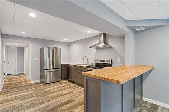 3881 Allsborough Drive, Tucker, GA 30084