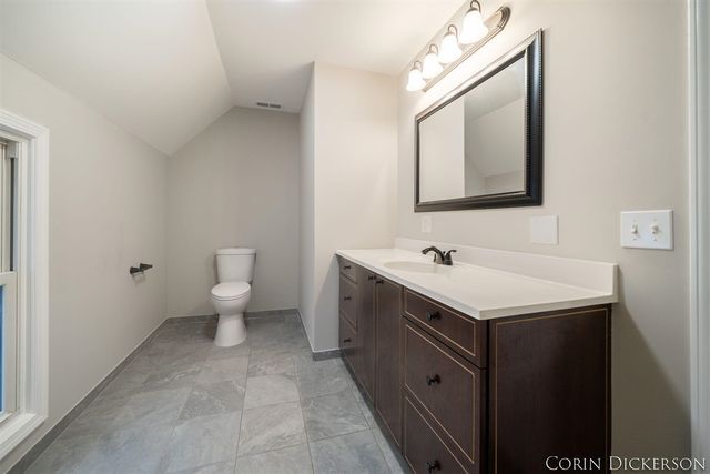 112 E Green Street, Hastings, MI 49058