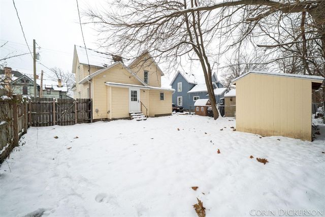 112 E Green Street, Hastings, MI 49058