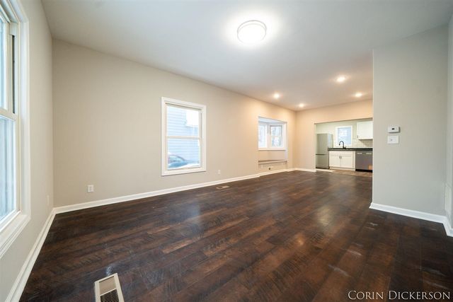 112 E Green Street, Hastings, MI 49058