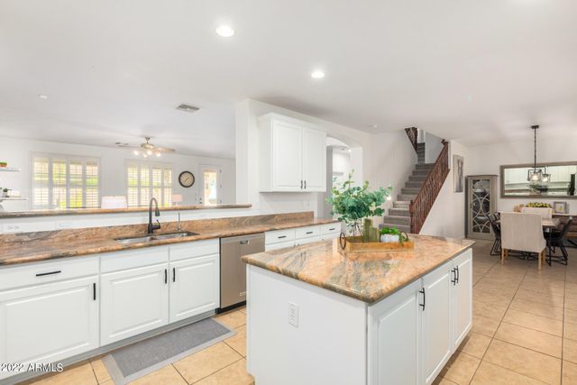 3228 E ANIKA Drive, Gilbert, AZ 85298