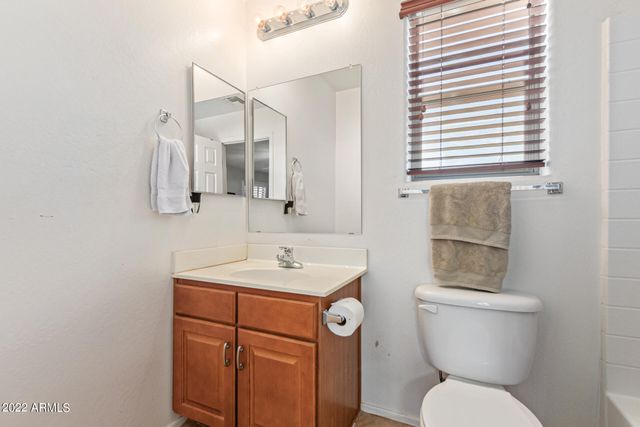 3228 E ANIKA Drive, Gilbert, AZ 85298