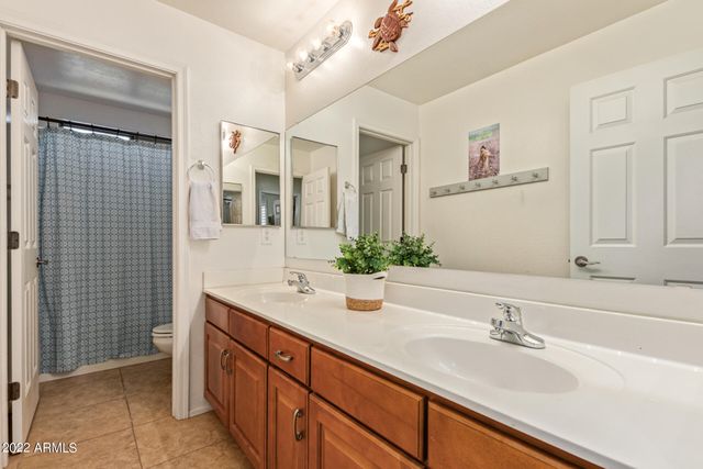3228 E ANIKA Drive, Gilbert, AZ 85298