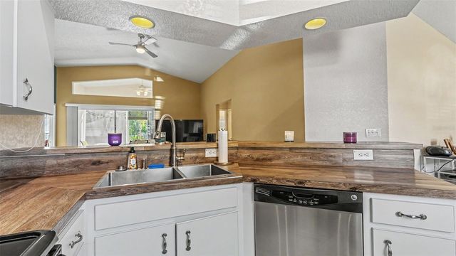 7493 BRIARBAY LOOP, Lakeland, FL 33810