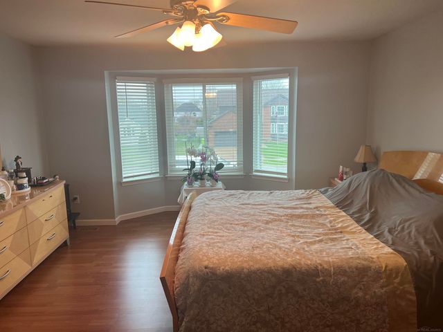 29105 Bay Pointe Drive, New Baltimore, MI 48047