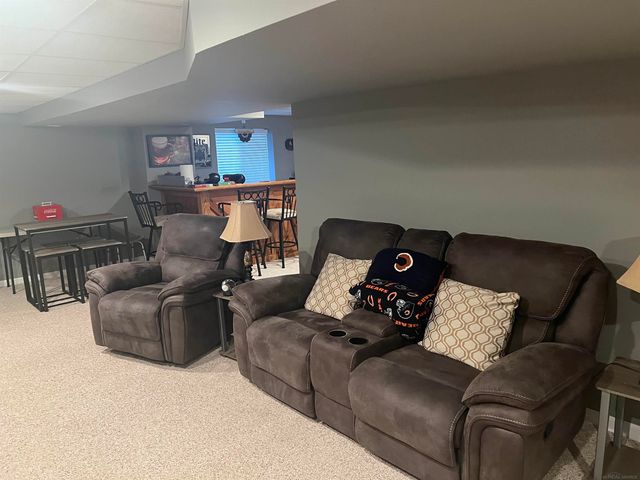 29105 Bay Pointe Drive, New Baltimore, MI 48047