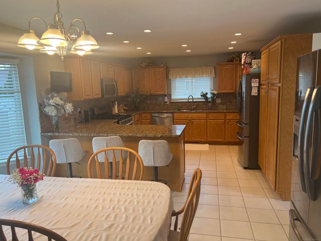 29105 Bay Pointe Drive, New Baltimore, MI 48047